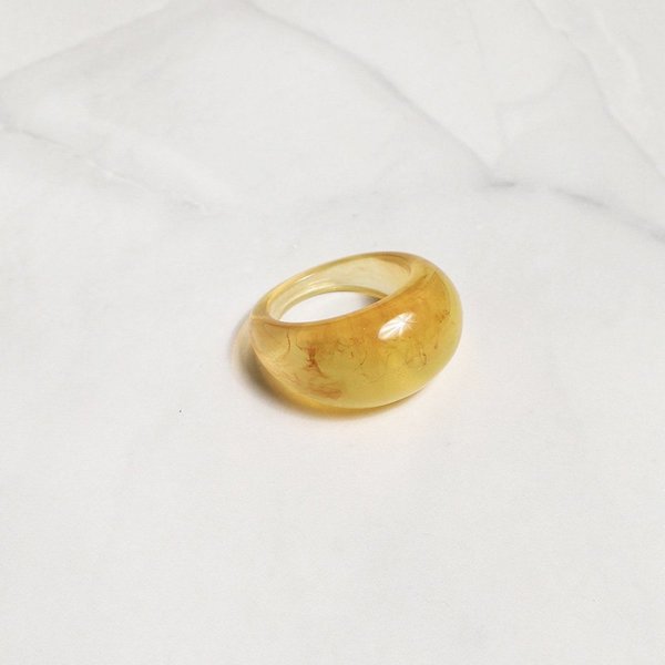 Medium Flat Hoops Hover