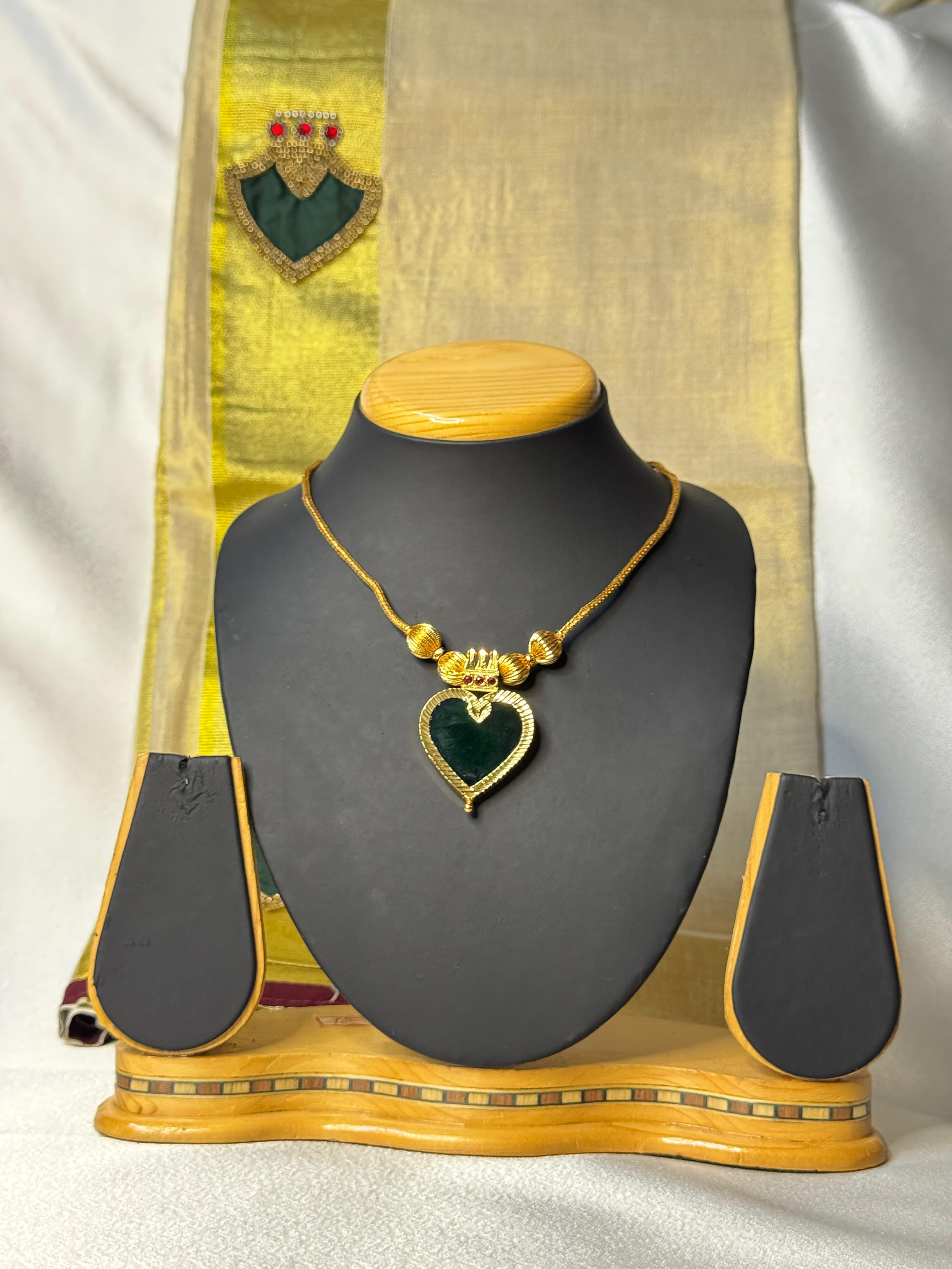 PALAKKA GOLD PLATED NECKLACE GREEN