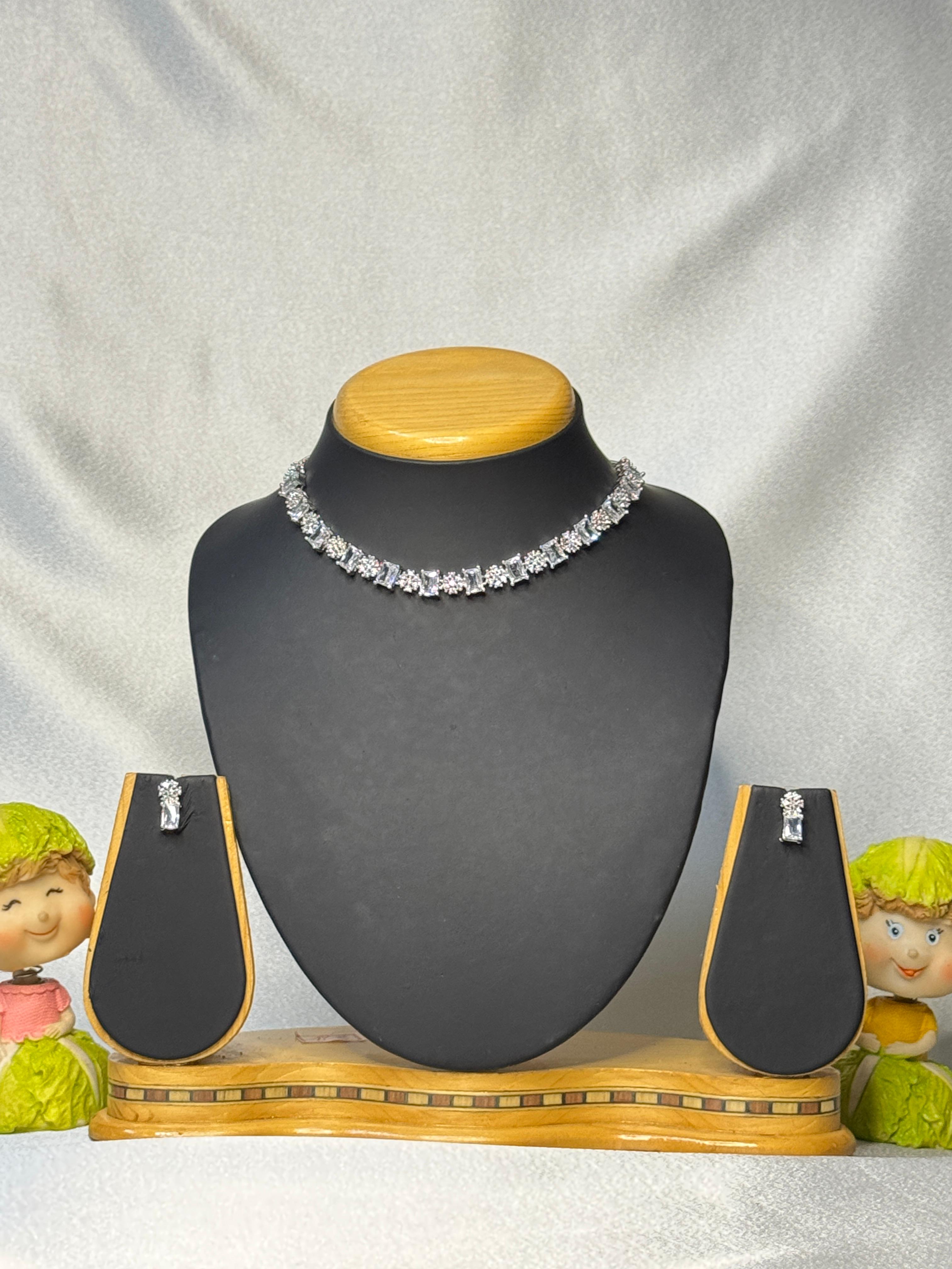 AD WHITE NECKLACE WITH EARRINGS 