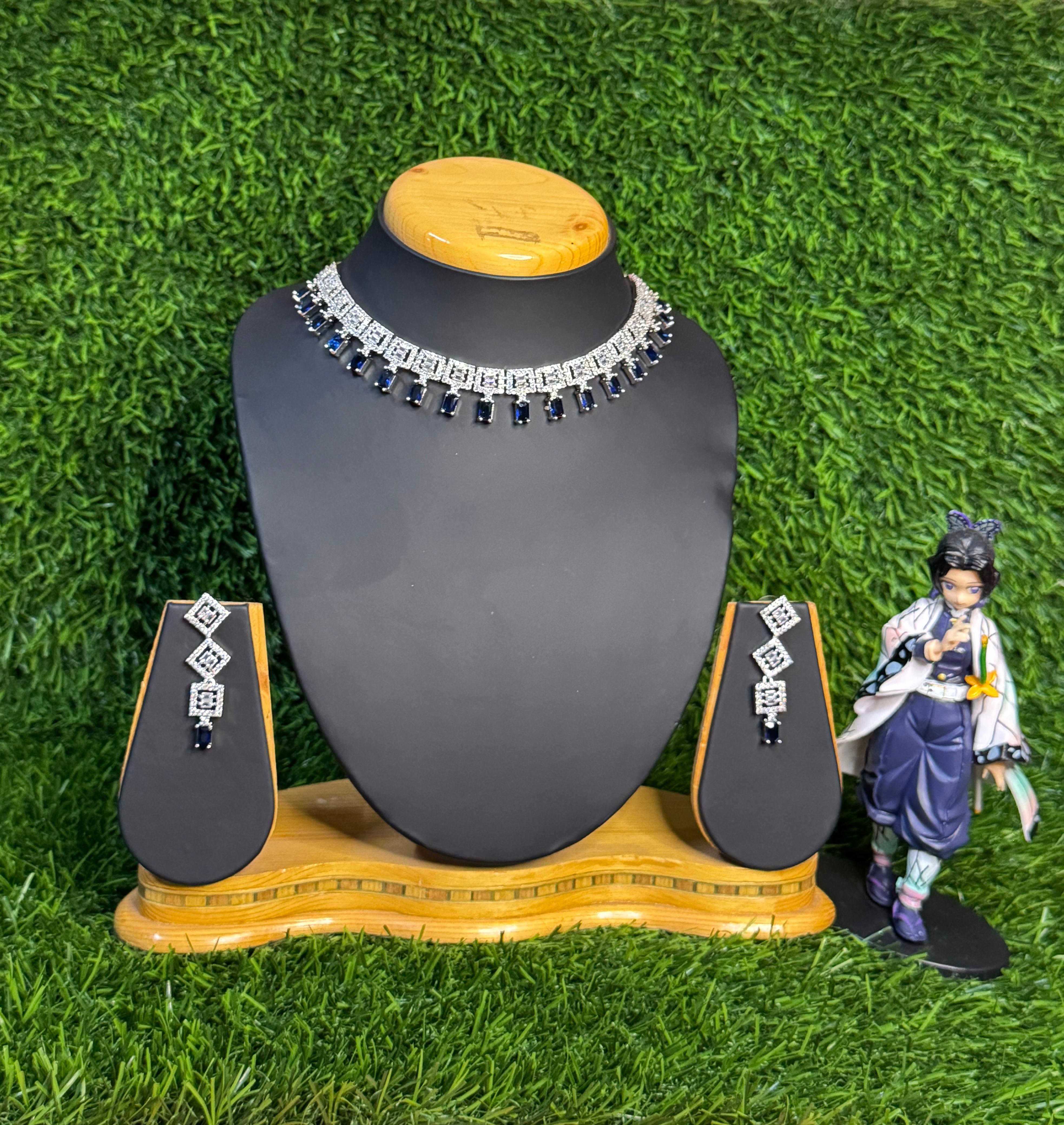 AD WHITE AND BLUE NECKLACE WITH EARRINGS