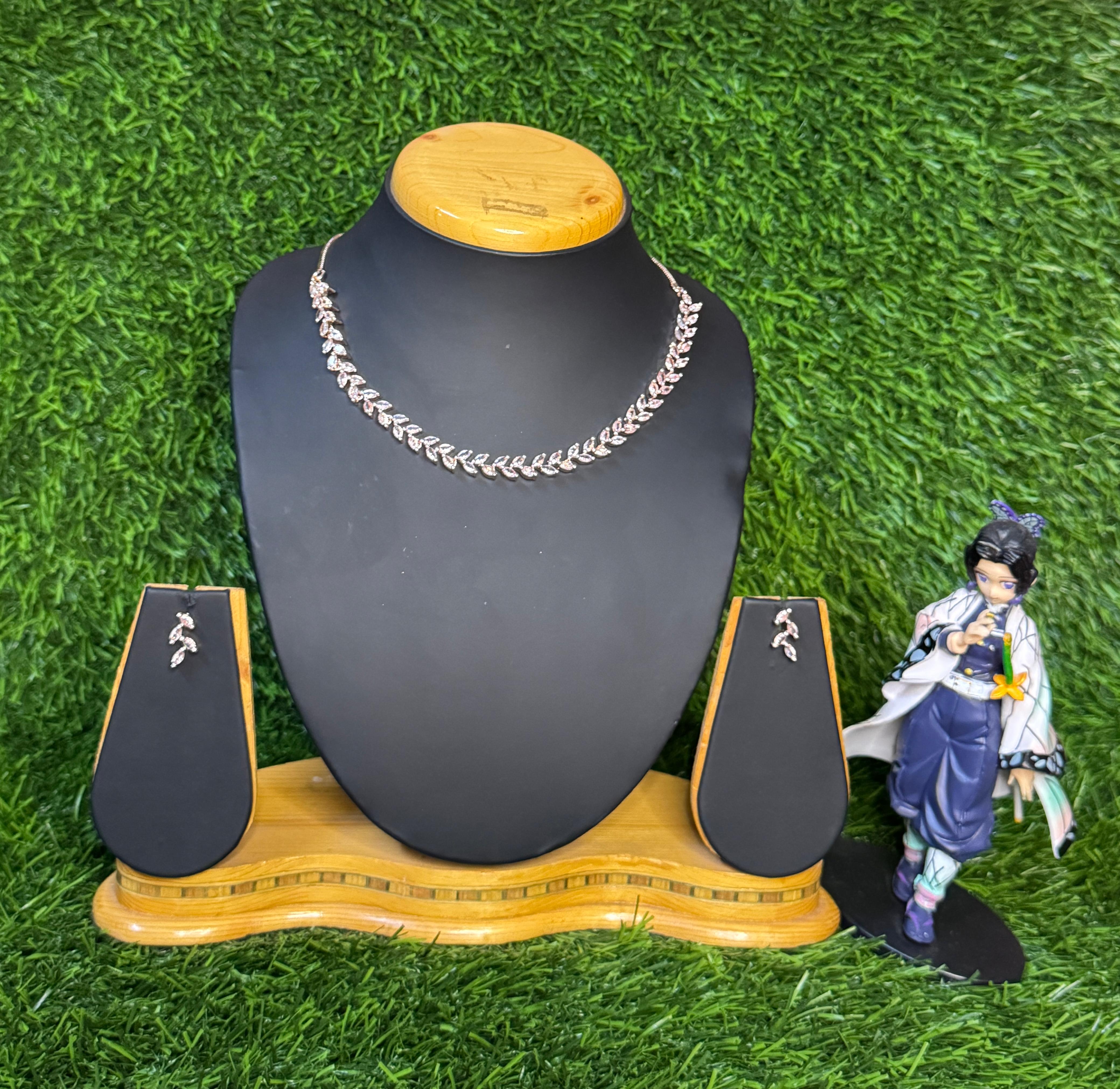 AD ROSE GOLD NECKLACE WITH EARRINGS