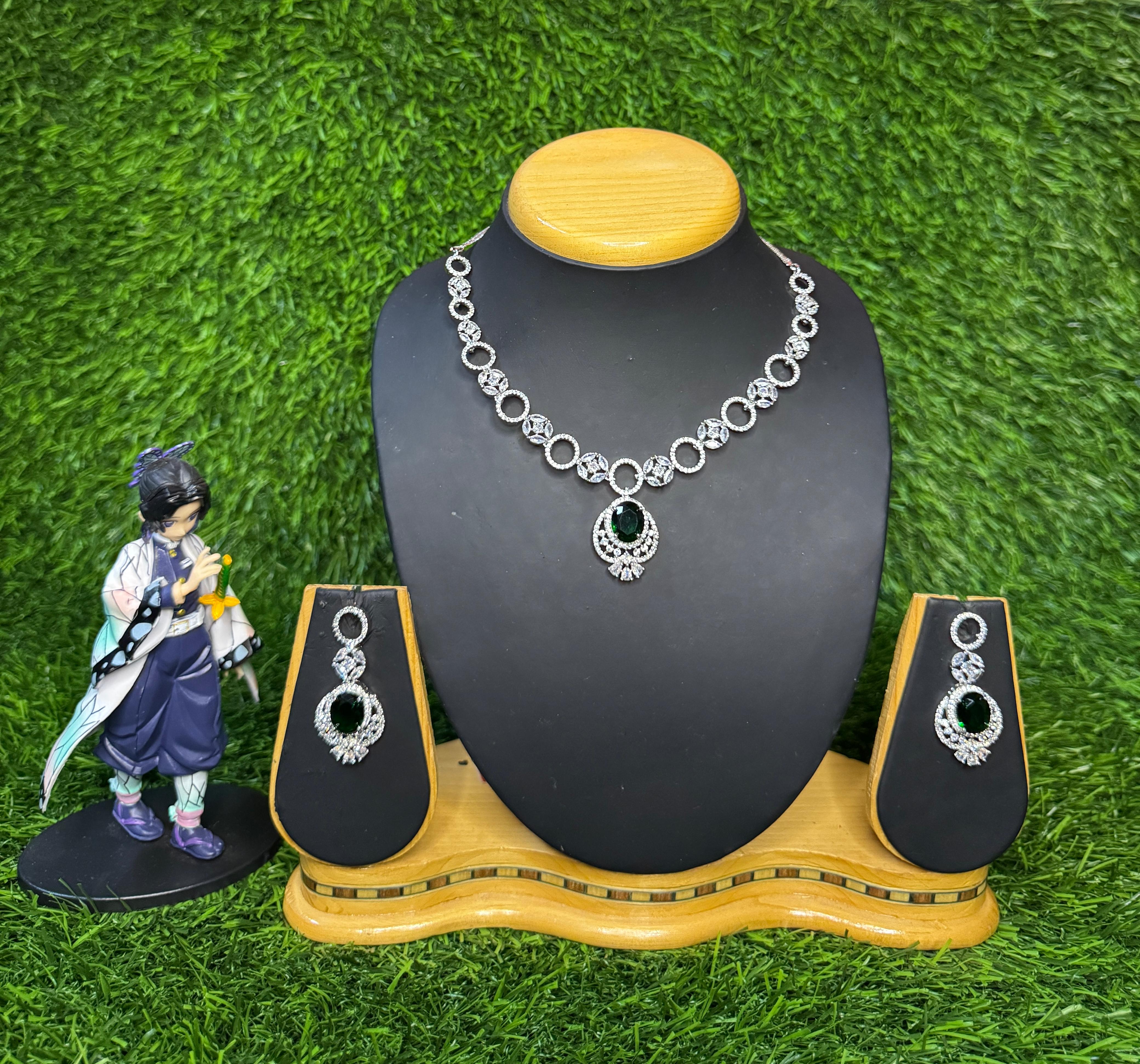 AD WHITE AND GREEN NECKLACE WITH EARRINGS