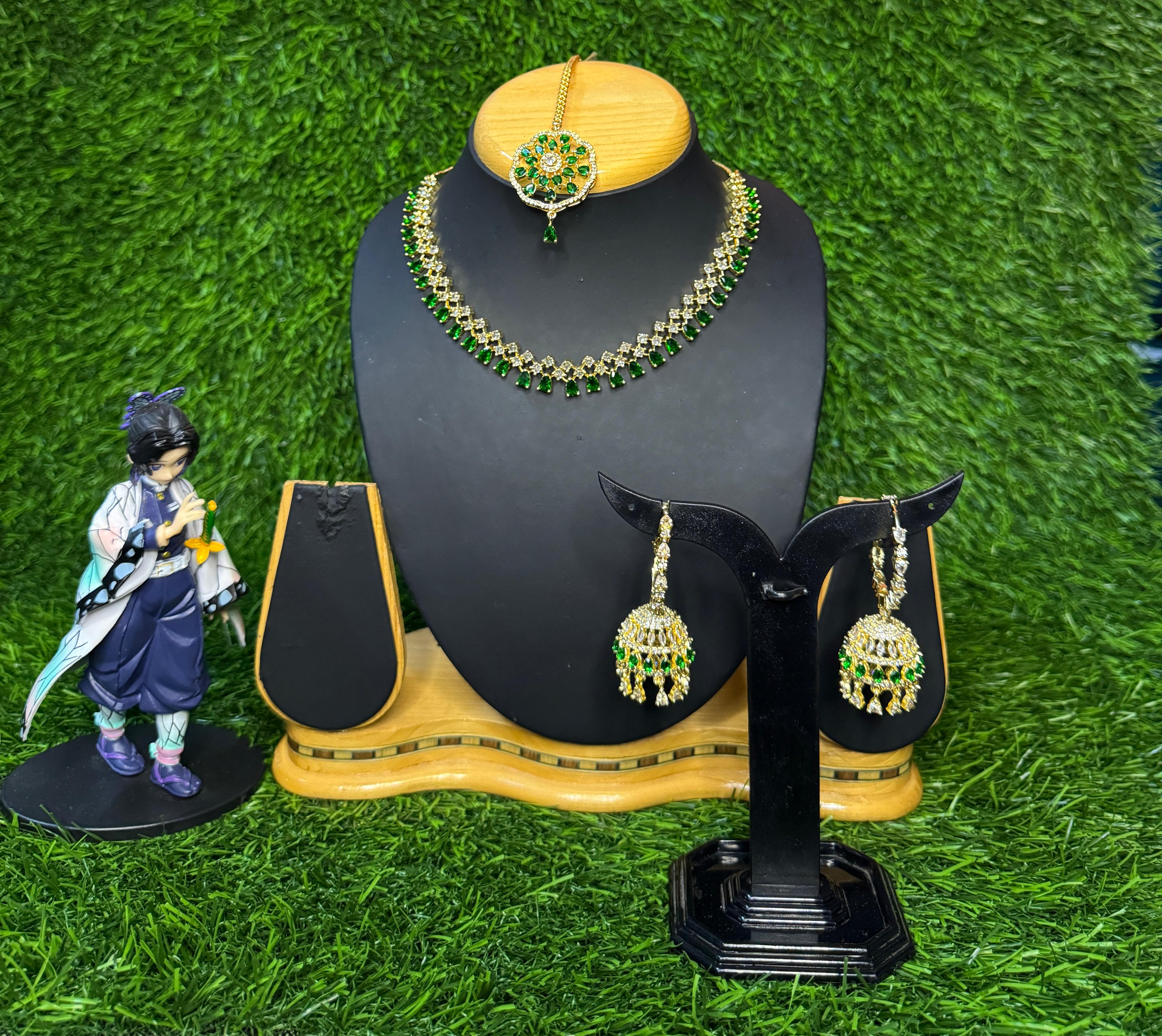 AD GOLD PLATED WHITE AND GREEN NECKLACE WITH JIMIKKI