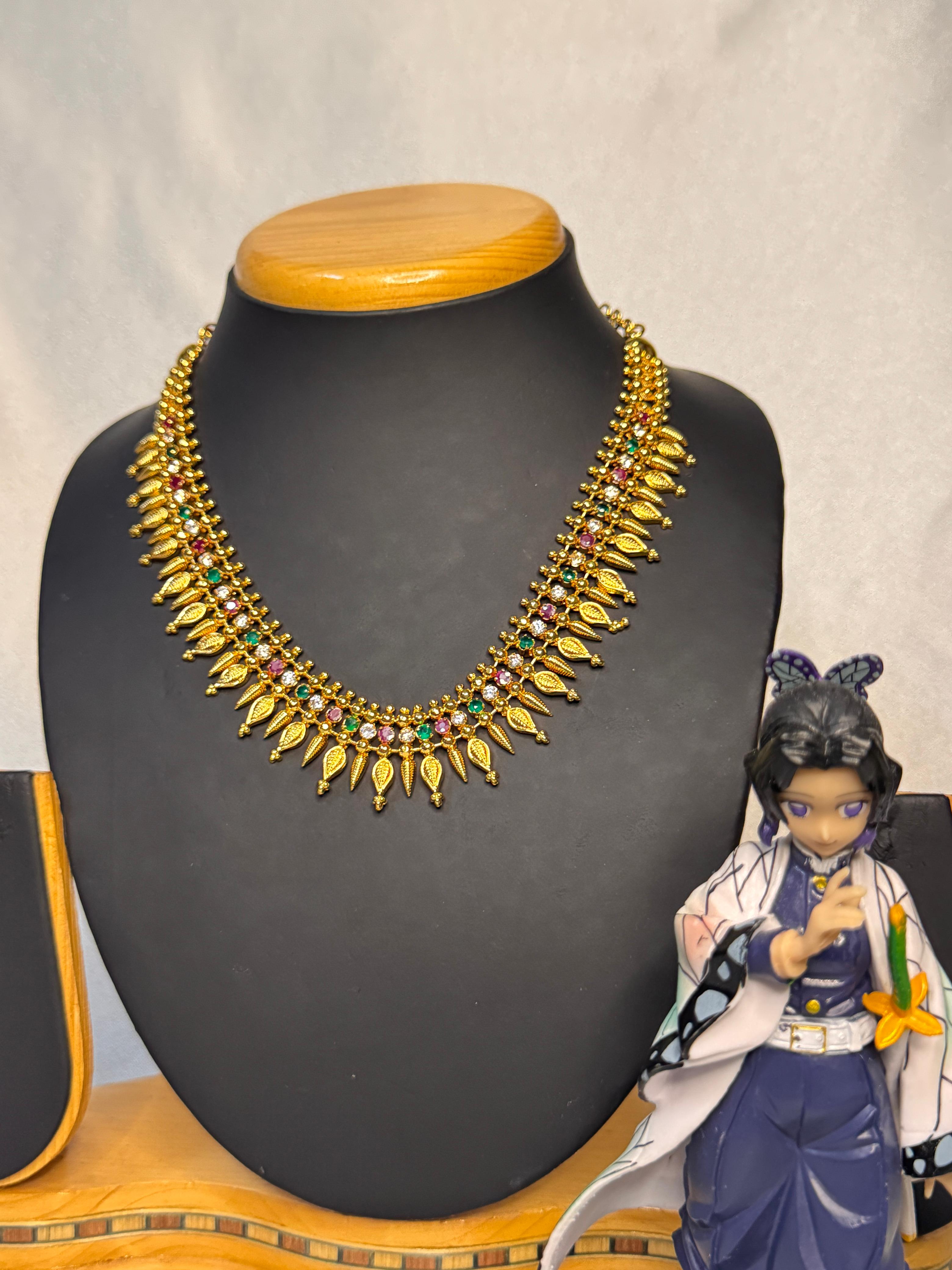 GOLD PLATED PREMIUM MULLA MOTTU NECKLACE ( WHITE STONE )